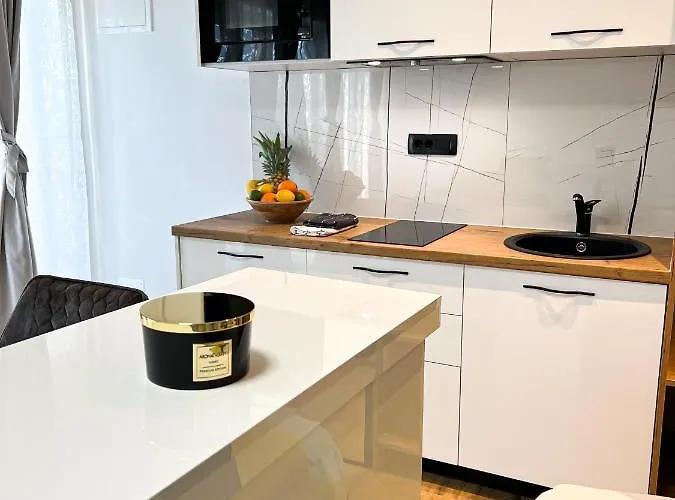 Sanone-studio * Jesenice (Split-Dalmatia)